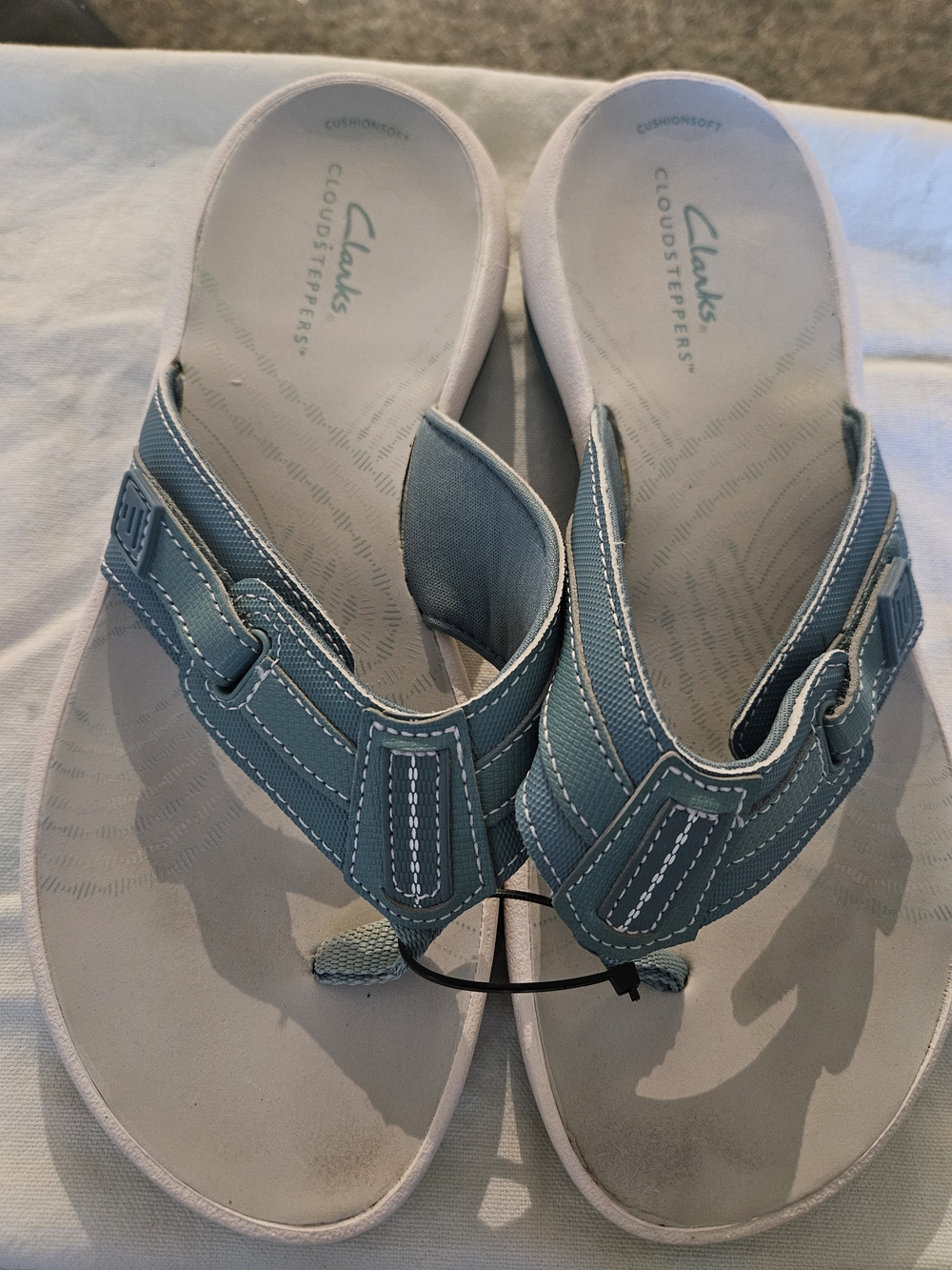 Clarks Teal Cloudsteppers Slip-On Thong Sandals - Picture 3 of 10